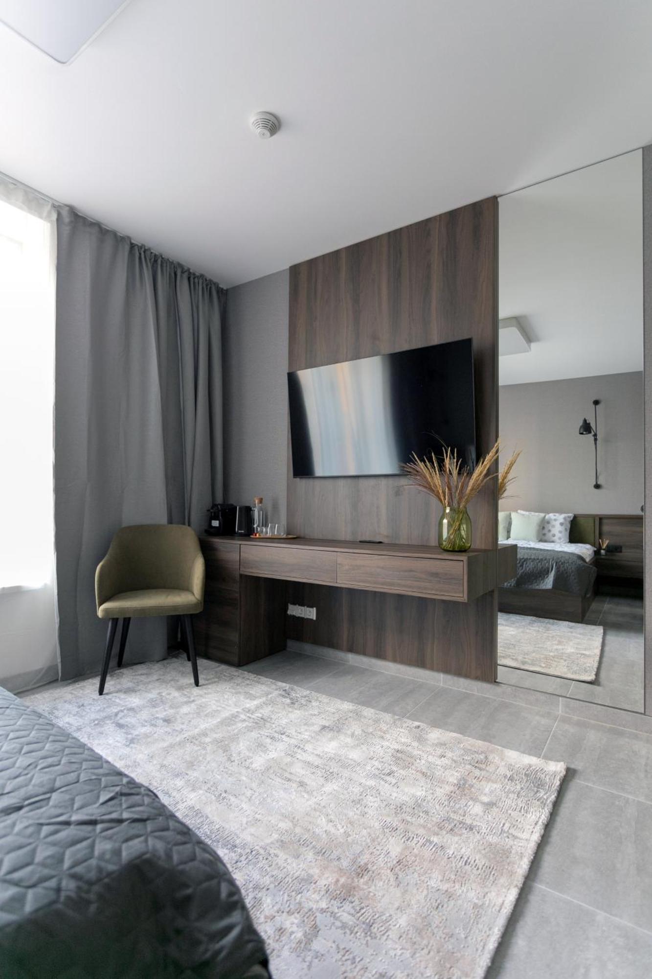 Luong Europe Apartments Praga Exterior foto